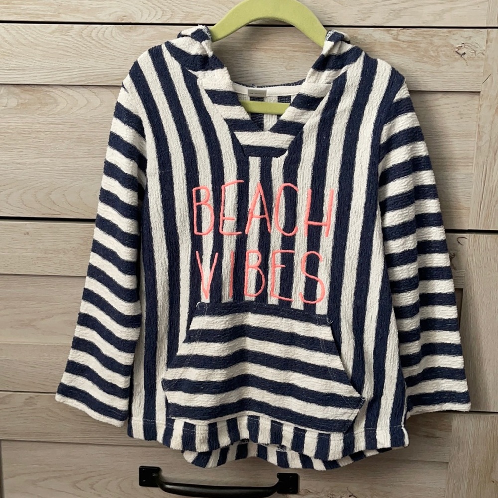 Old Navy beach sweater towel, Size XS 5